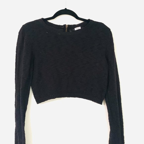 Black long sleeve crop top - Picture 2 of 2